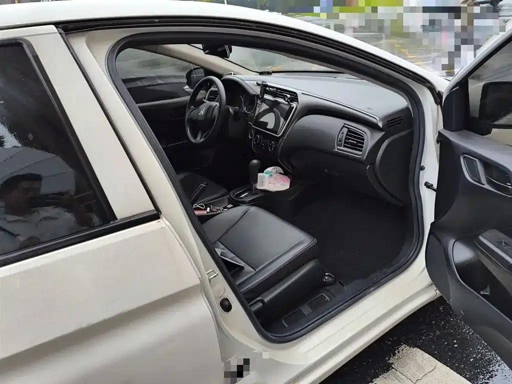 Honda City 2019 1.5L CVT Sport Edition — миниатюра 20