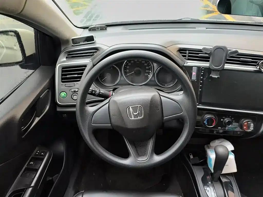 Honda City 2019 1.5L CVT Sport Edition — миниатюра 3