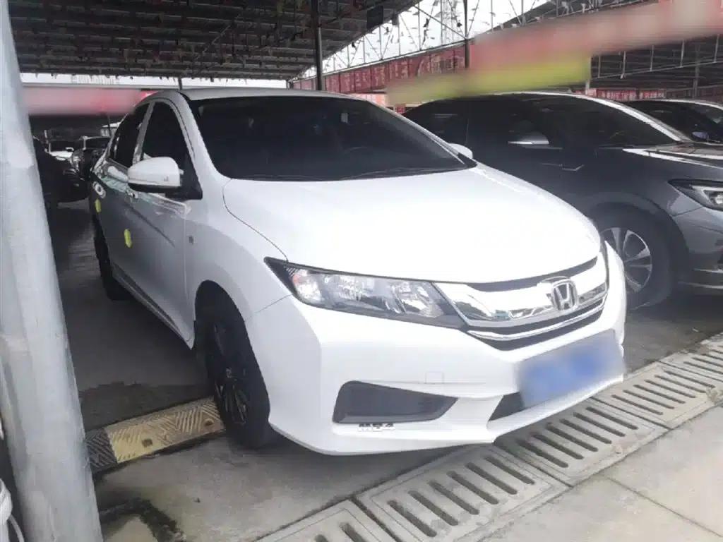 Honda City 2017 1.5L CVT Comfort Edition — миниатюра 4