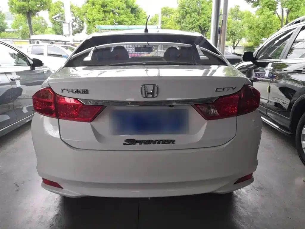 Honda City 2017 1.5L CVT Comfort Edition — миниатюра 6