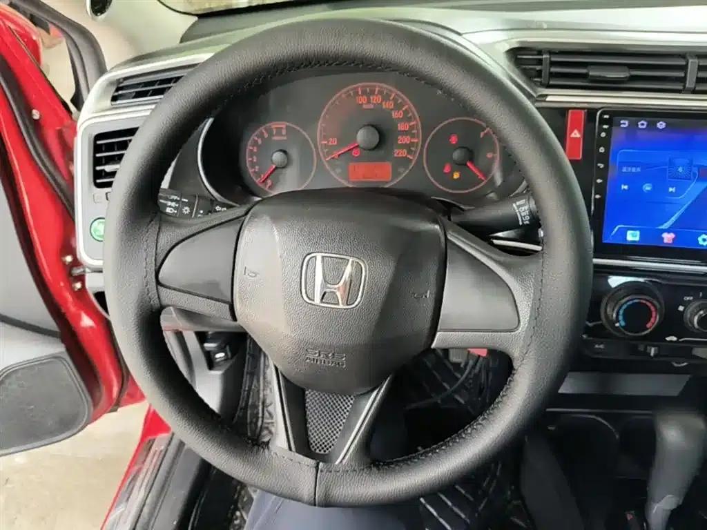 Honda City 2015 1.5L CVT Comfort Edition — миниатюра 11