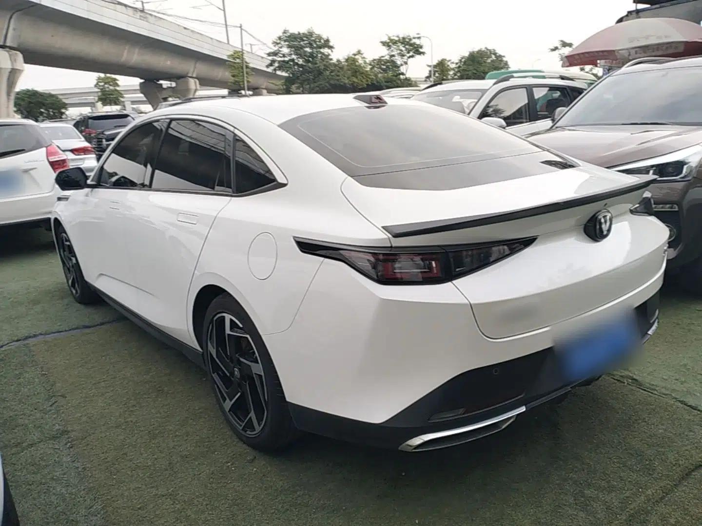CHANGAN Eado DD 2023 Blue Whale NE 1.5T GDI DCT Flagship Model — миниатюра 4