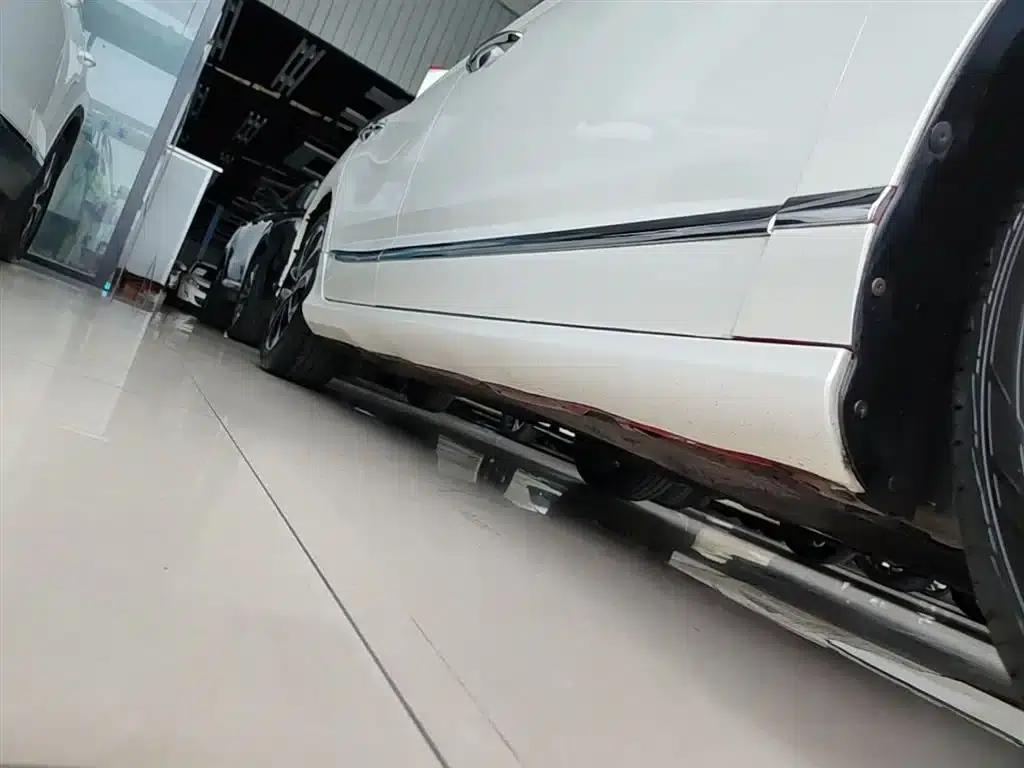 Spirior 2015 2.0L Premium Edition — миниатюра 21