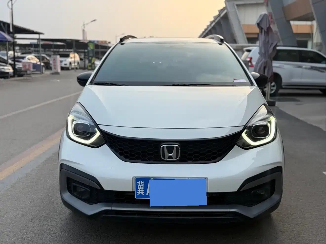 LIFE 2021 1.5L CVT CRO-S Fun Edition — миниатюра 2