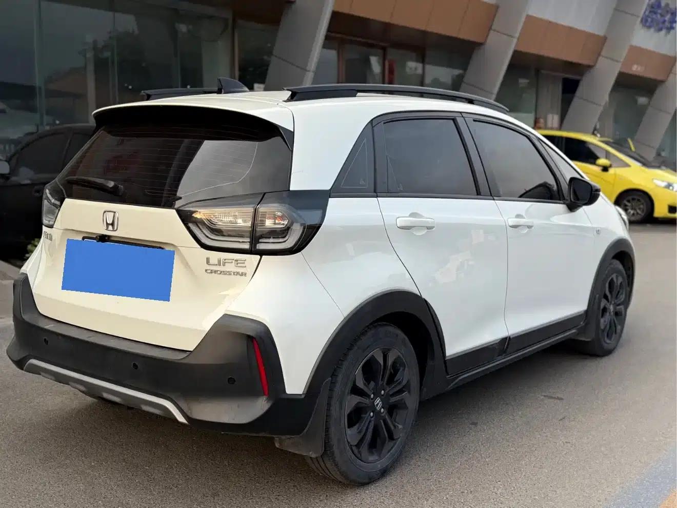 LIFE 2021 1.5L CVT CRO-S Fun Edition — миниатюра 11