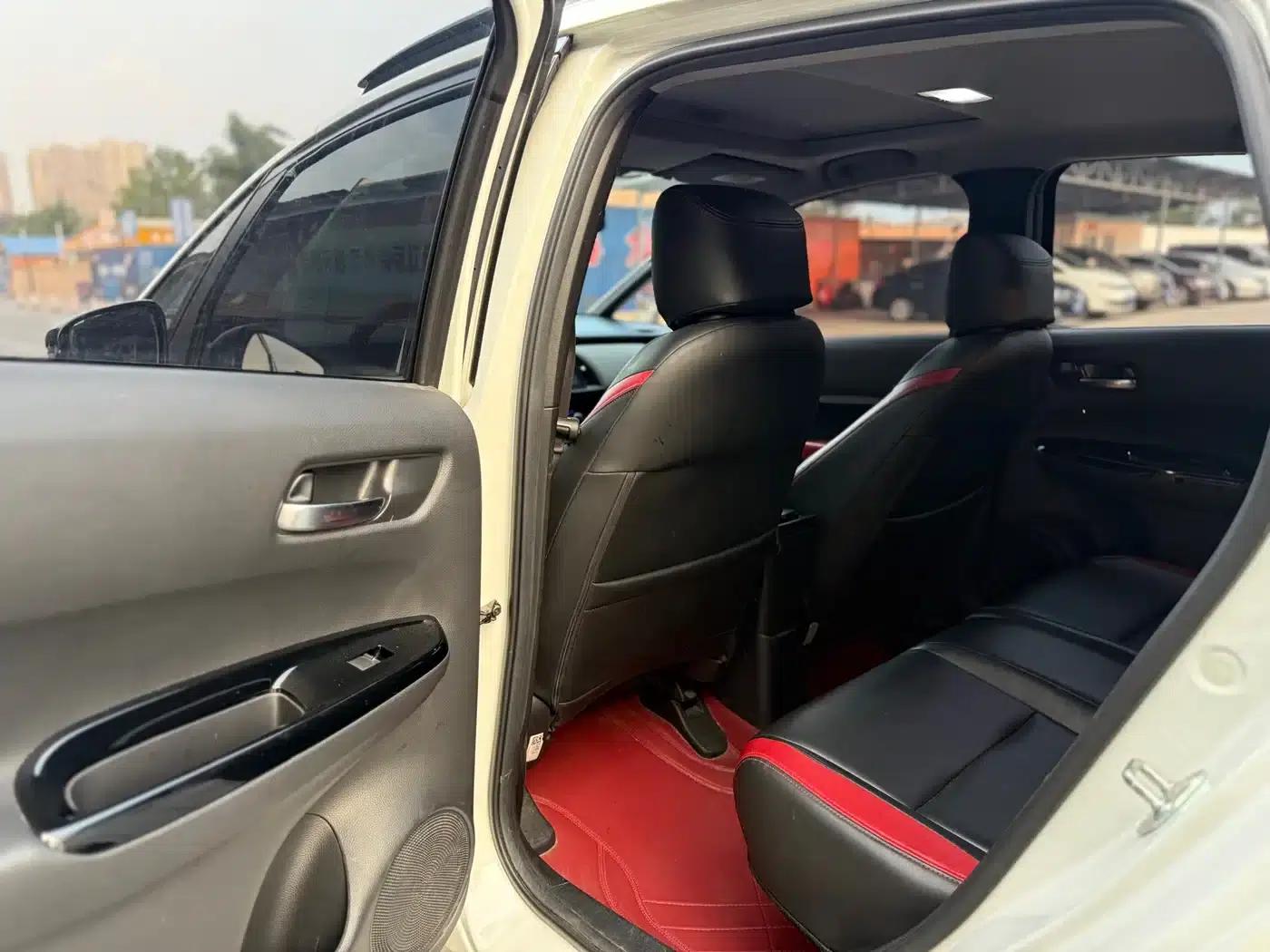 LIFE 2021 1.5L CVT CRO-S Fun Edition — миниатюра 6
