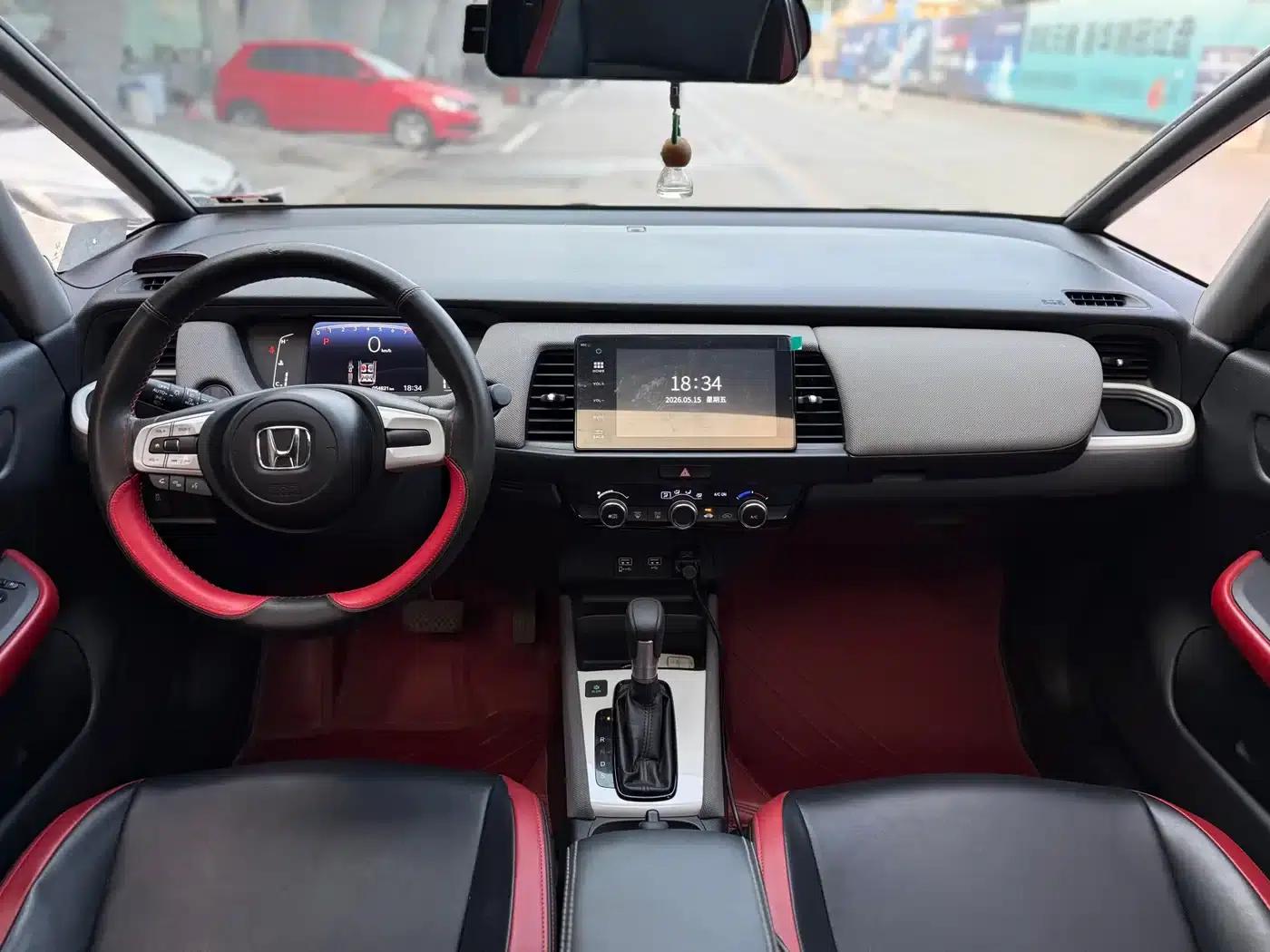 LIFE 2021 1.5L CVT CRO-S Fun Edition — миниатюра 8