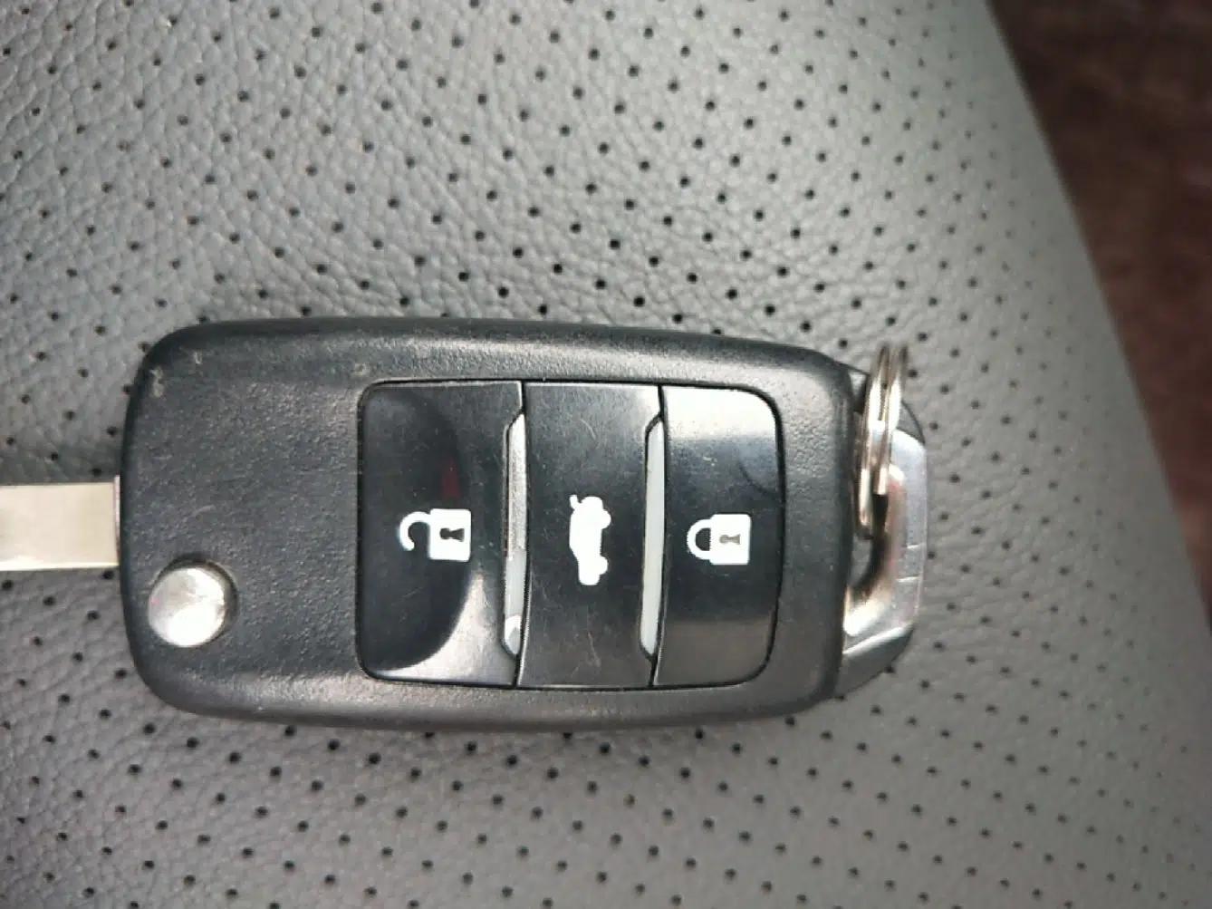CHANGAN CS15 2016 1.5L Automatic Fashion Edition — миниатюра 12