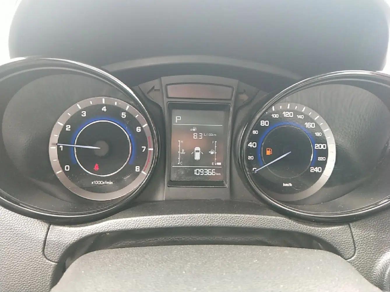CHANGAN CS15 2016 1.5L Automatic Fashion Edition — миниатюра 15