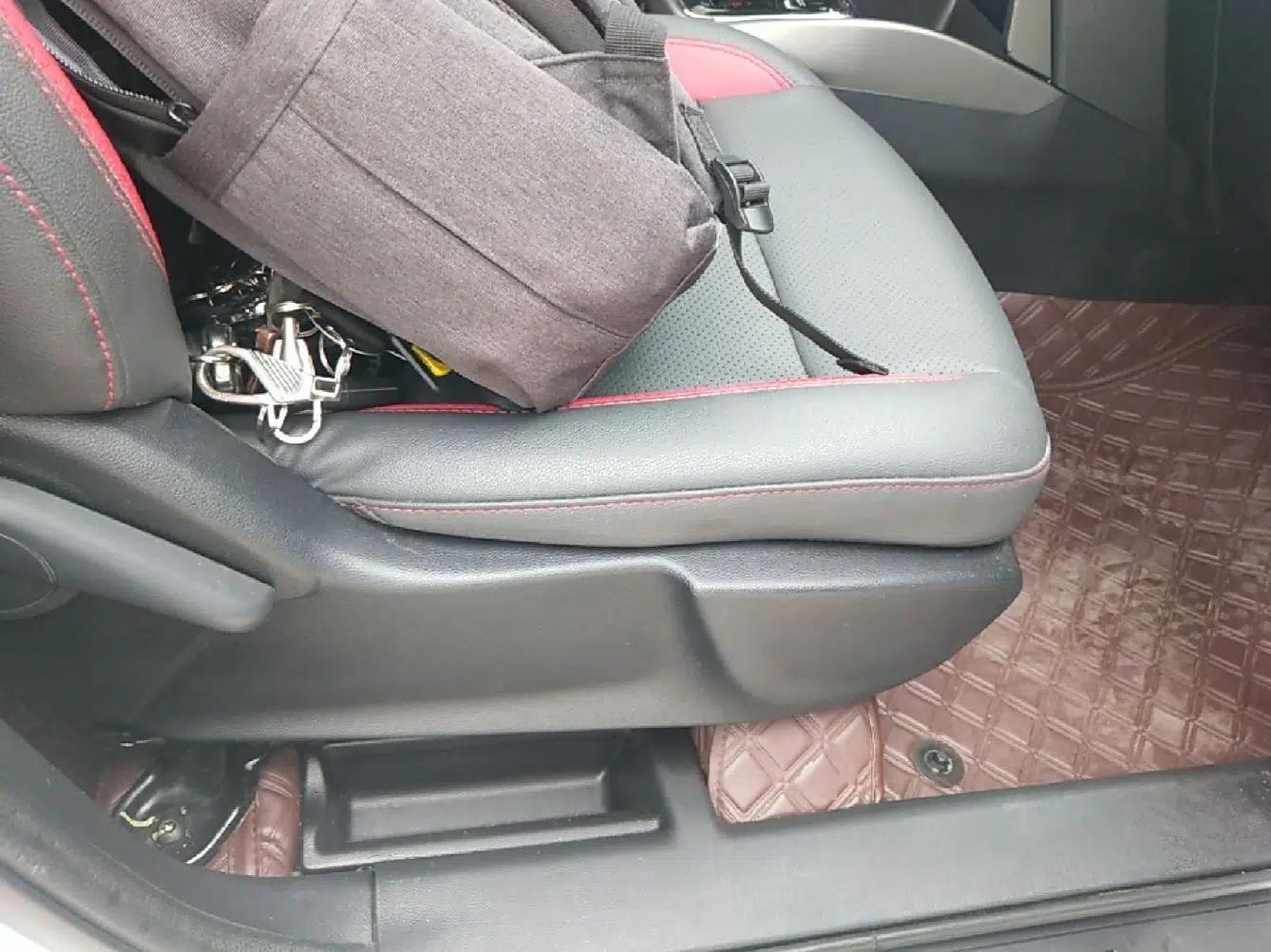 CHANGAN CS15 2016 1.5L Automatic Fashion Edition — миниатюра 23