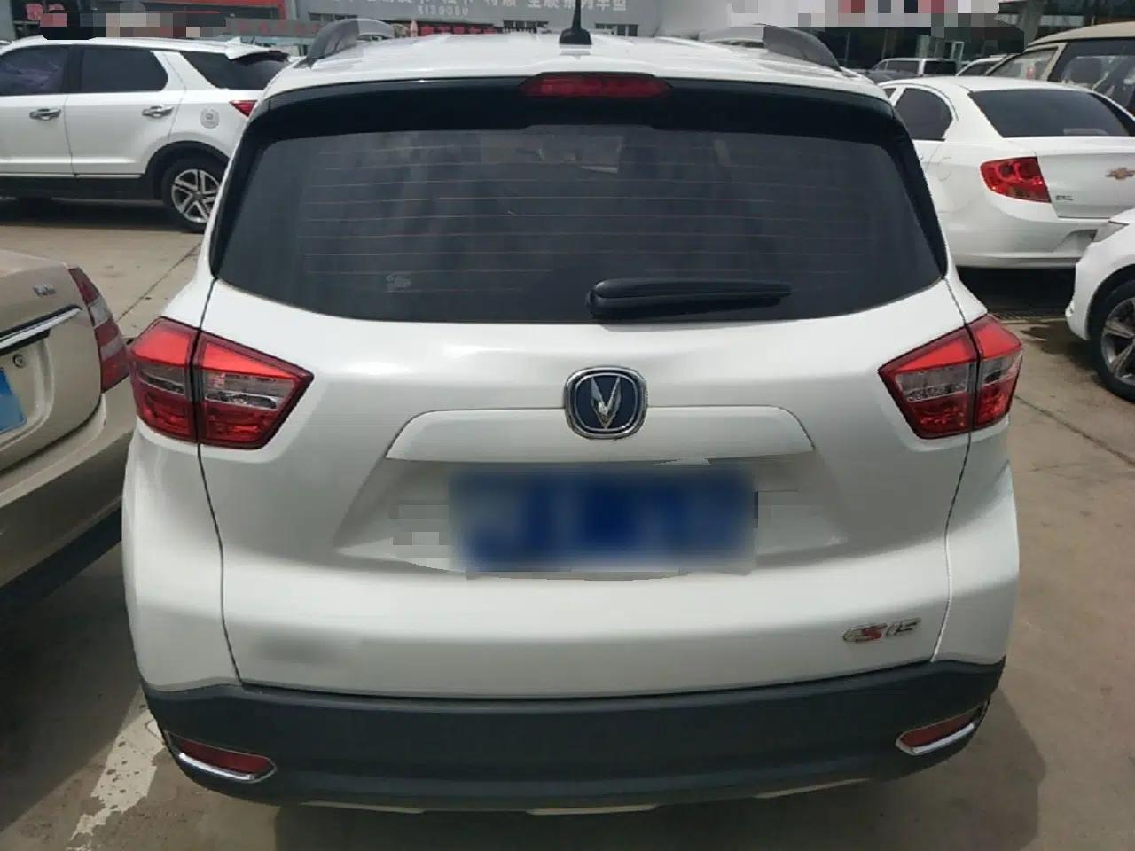 CHANGAN CS15 2016 1.5L Automatic Fashion Edition — миниатюра 5