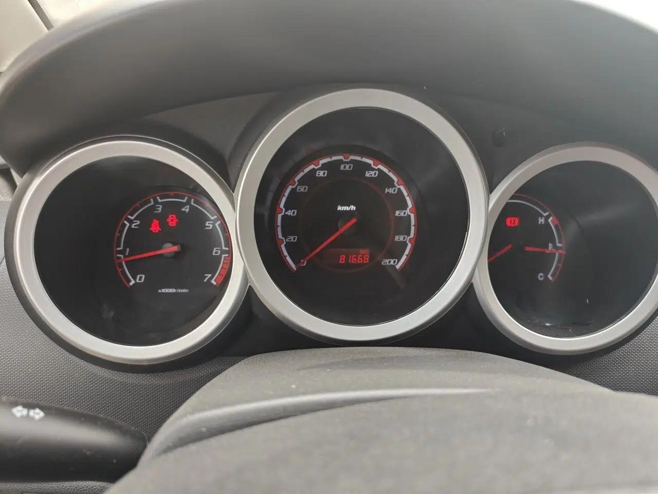 CHANGAN CX20 2014 1.4L Manual Sport Version China IV Standard — миниатюра 13