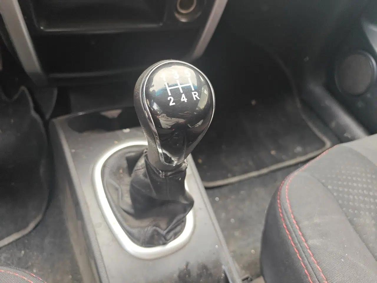 CHANGAN CX20 2014 1.4L Manual Sport Version China IV Standard — миниатюра 15