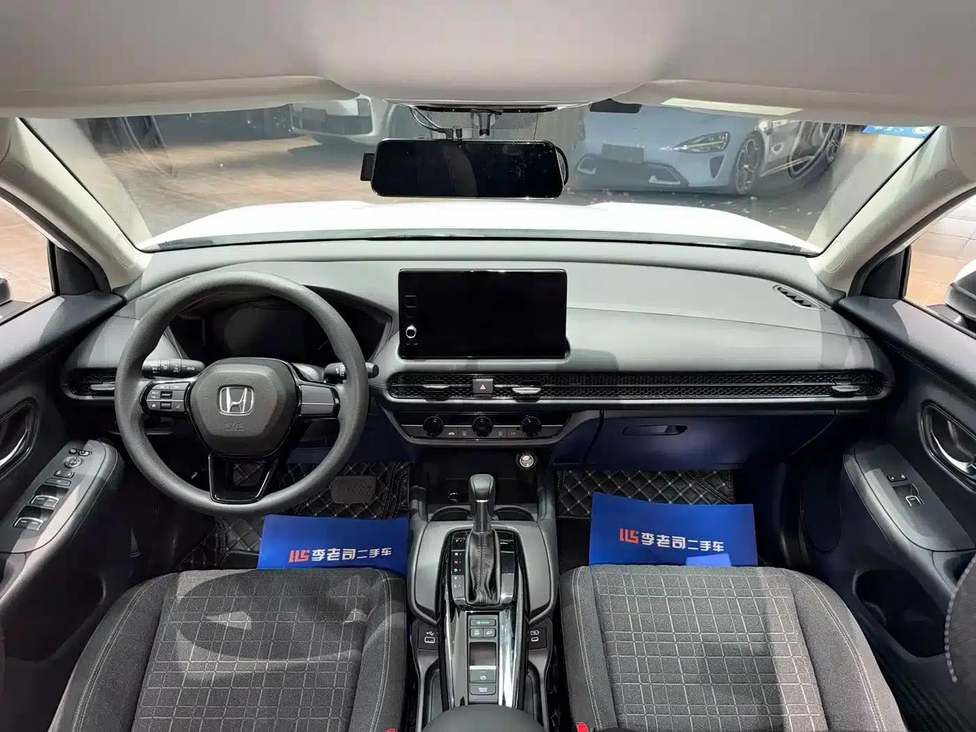 Honda HR-V 2023 240TURBO Enjoy Edition — миниатюра 2