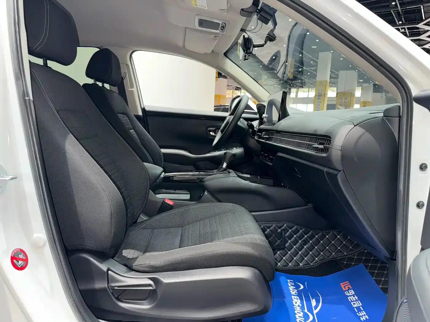 Honda HR-V 2023 240TURBO Enjoy Edition — миниатюра 28