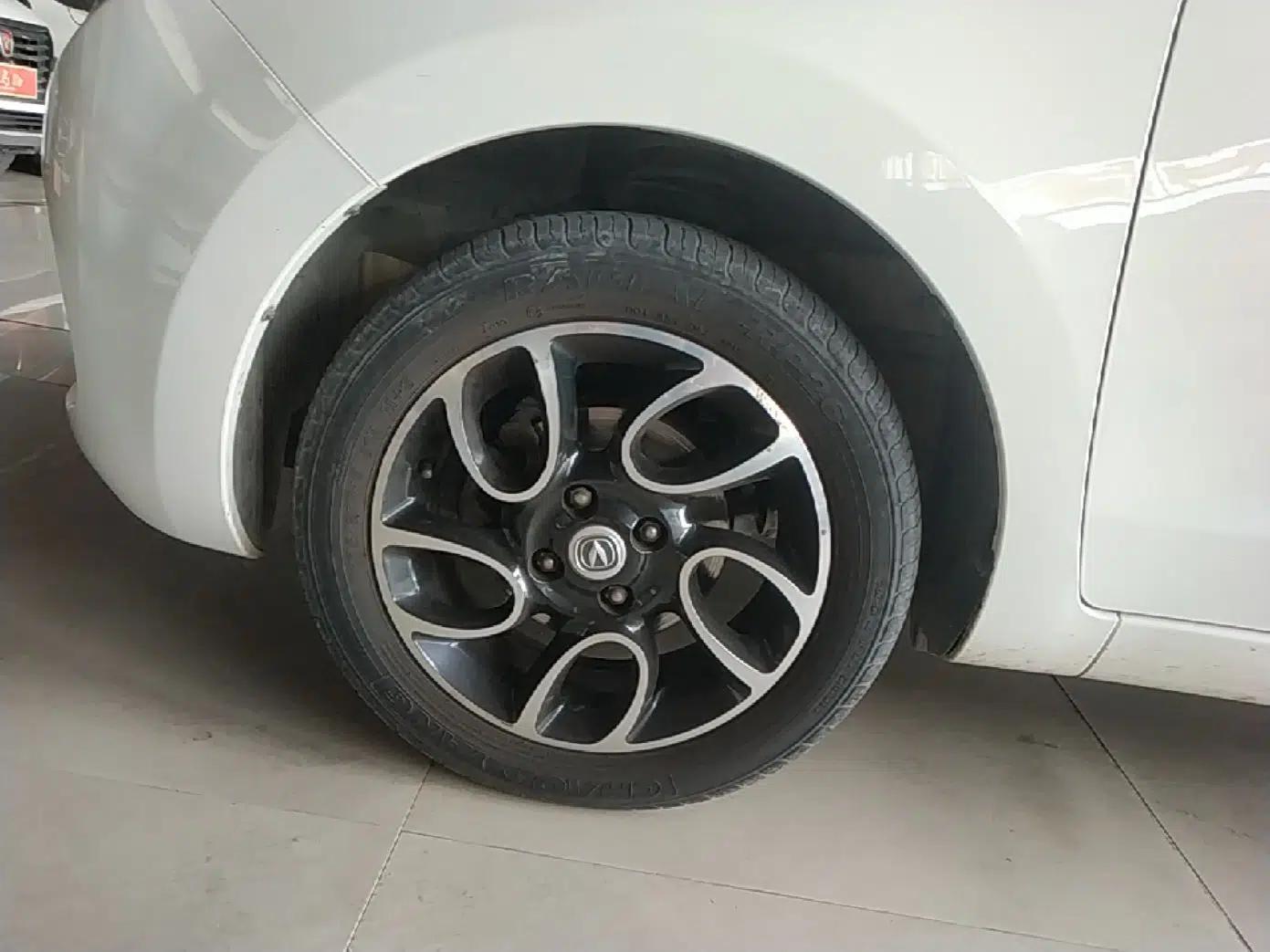 CHANGAN Benni 2015 1.4L IMT Luxury Model China V Standard — миниатюра 8