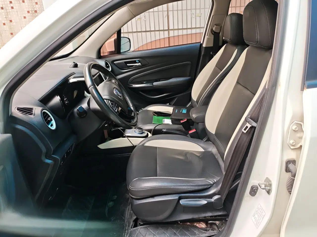 CHANGAN CS15EV 2018 350i — миниатюра 16