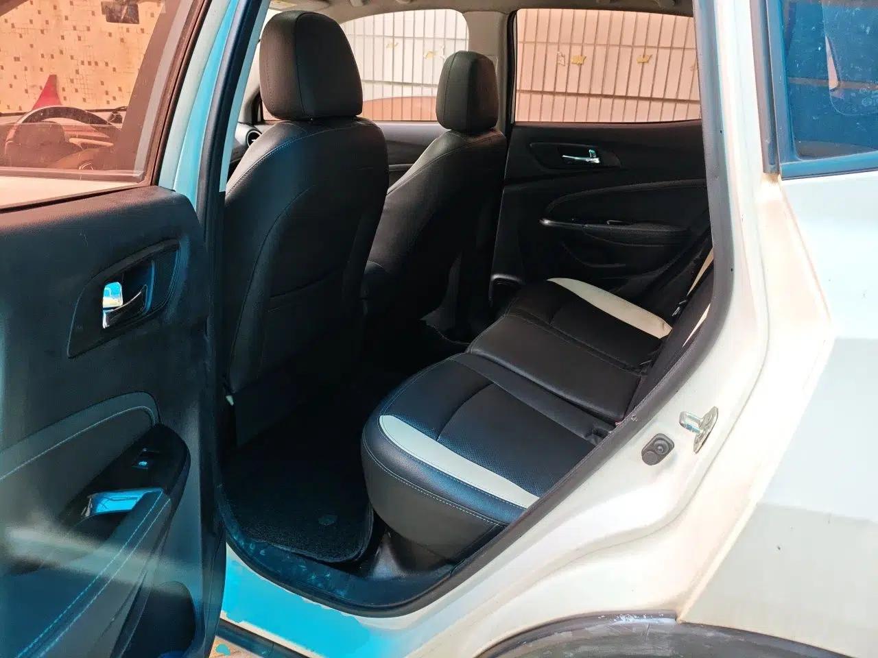 CHANGAN CS15EV 2018 350i — миниатюра 18