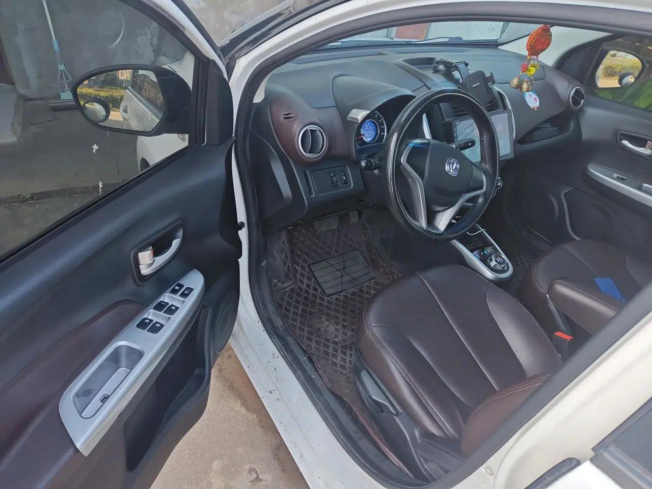 CHANGAN Benni EV 2018 EV260 Standard Model — миниатюра 17