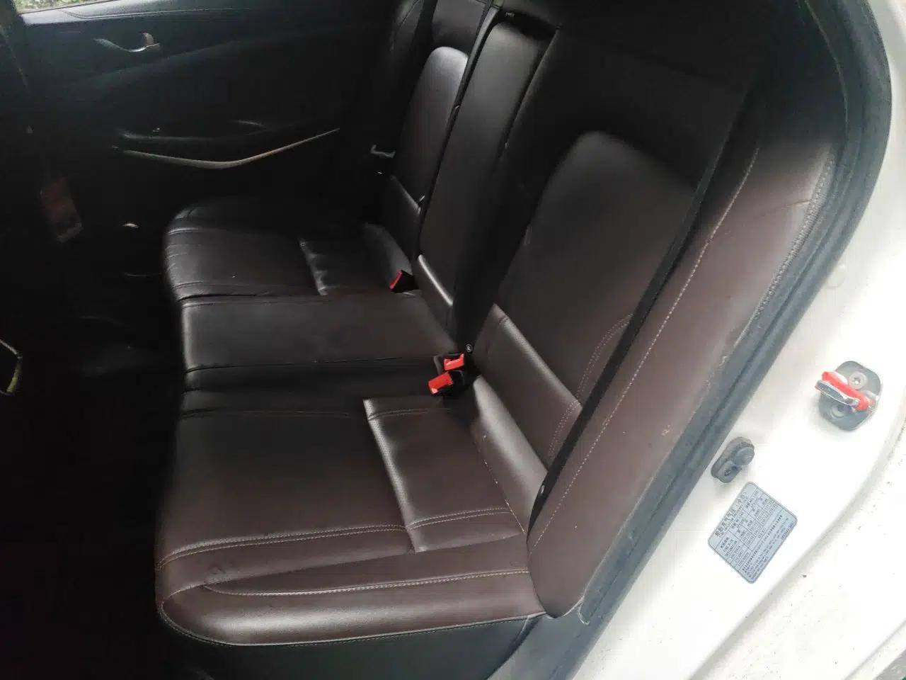 CHANGAN Raeton CC 2019 1.5T Automatic Elegant Starry Edition China VI Standard — миниатюра 18