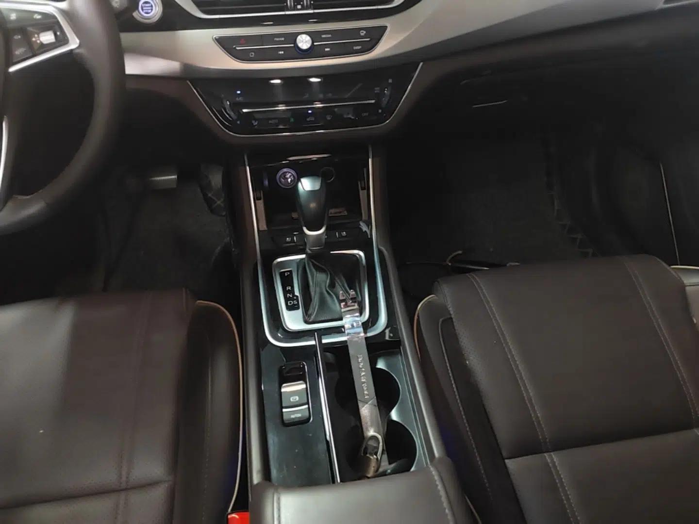 CHANGAN Raeton CC 2018 1.5T Automatic Zunya Model China V Standard — миниатюра 17