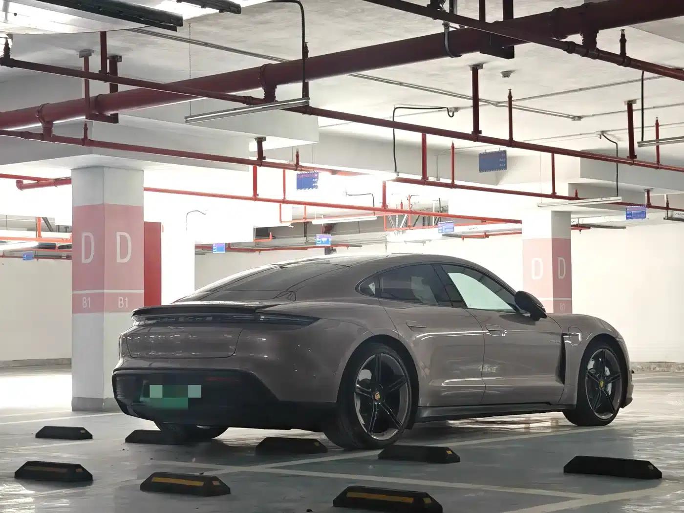 2022 Taycan — миниатюра 5
