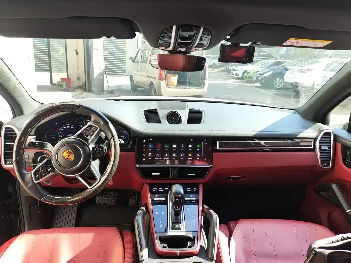 2022 Cayenne E-Hybrid 2.0T Platinum Edition — миниатюра 9