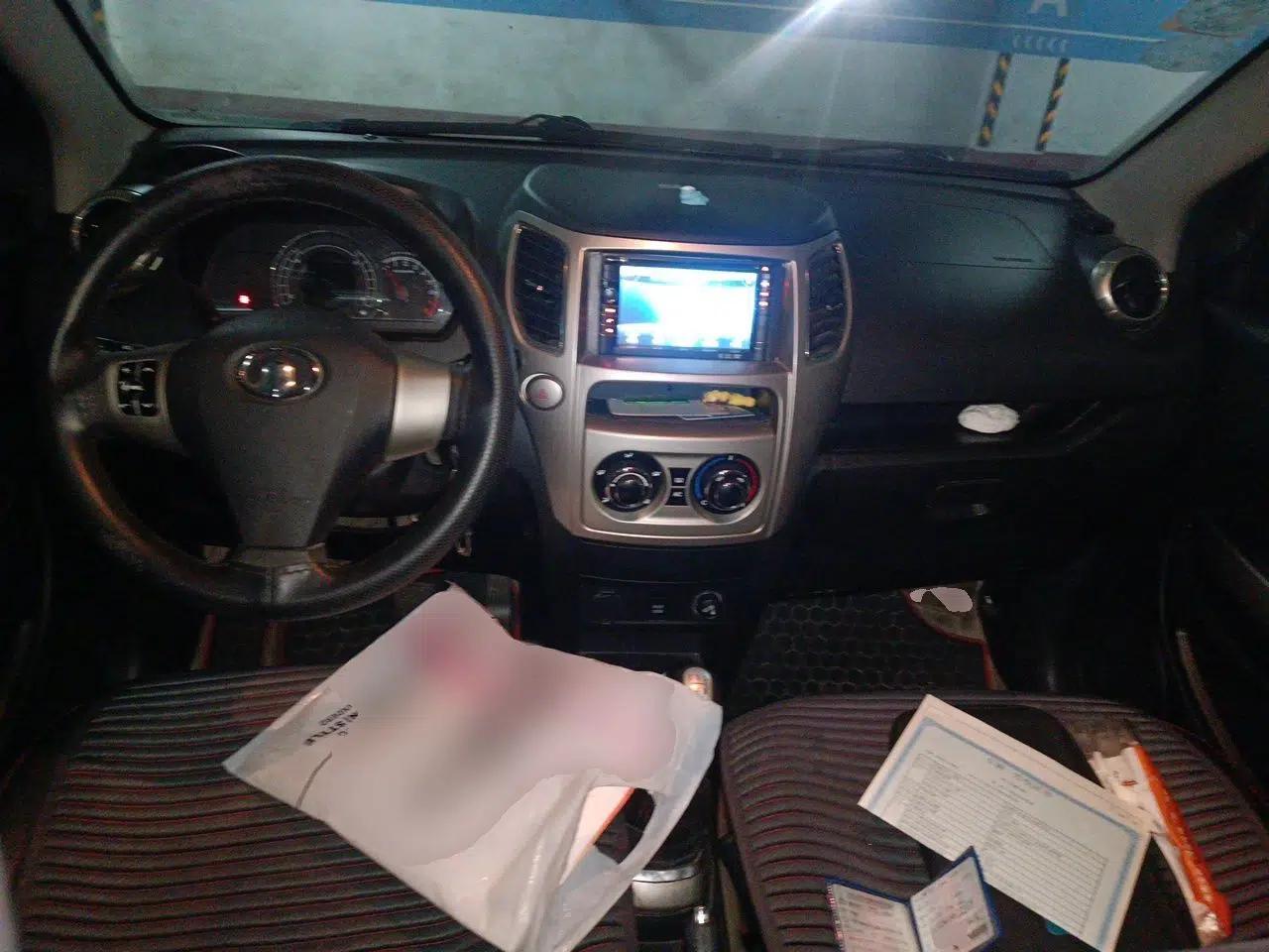 Great Wall M4 2012 1.5L Manual Luxury Version — миниатюра 10