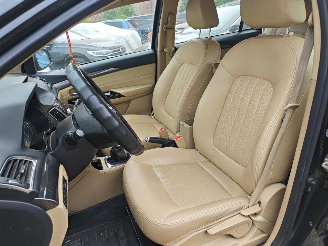 Great Wall C30 2015 1.5L Manual Luxury Model — миниатюра 16