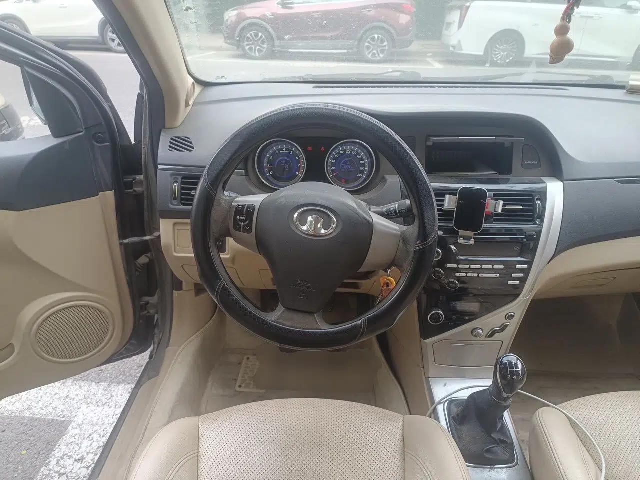 Great Wall C30 2013 1.5L Manual Luxury Model — миниатюра 11