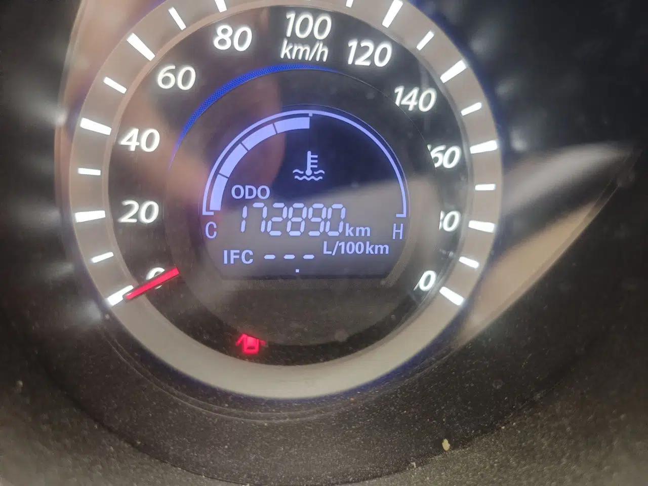 Great Wall C30 2013 1.5L Manual Luxury Model — миниатюра 13