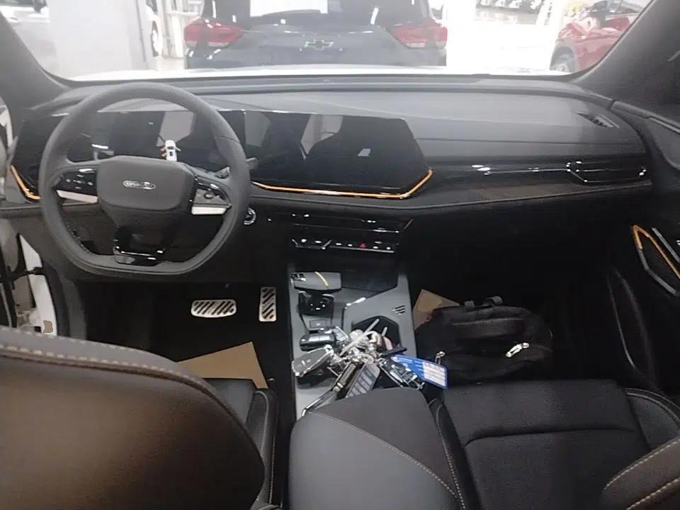 CHANGAN OSHAN X5 PLUS 2023 1.5T DCT Smart & Fun AI Edition — миниатюра 13