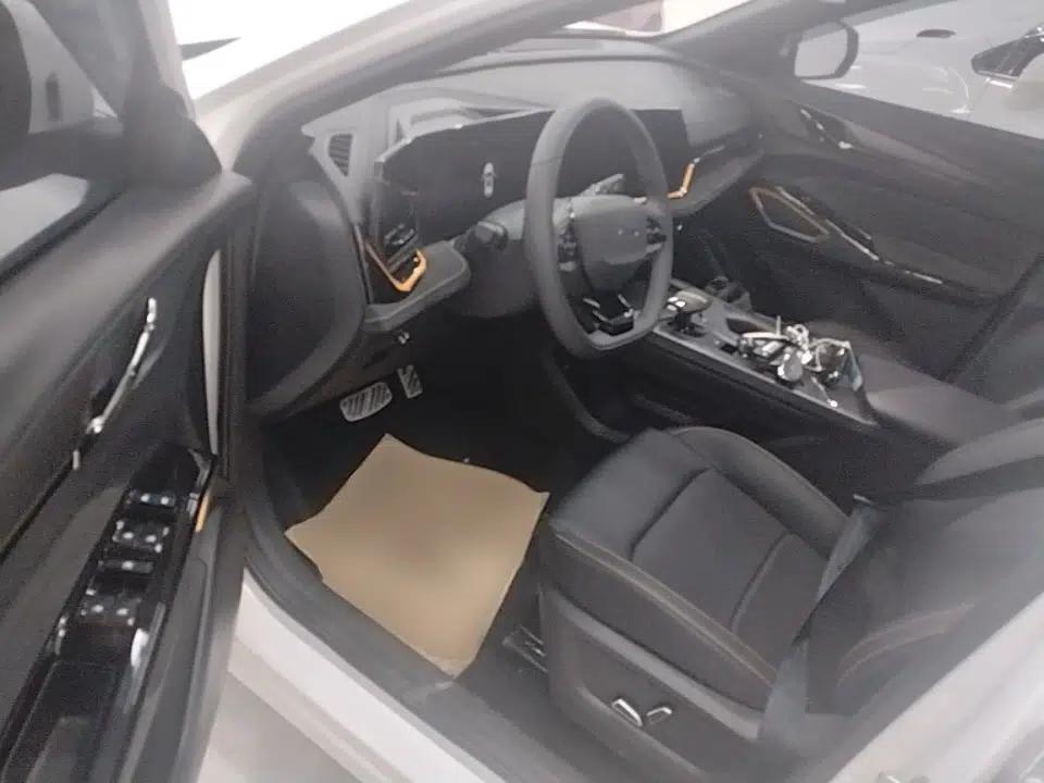 CHANGAN OSHAN X5 PLUS 2023 1.5T DCT Smart & Fun AI Edition — миниатюра 19