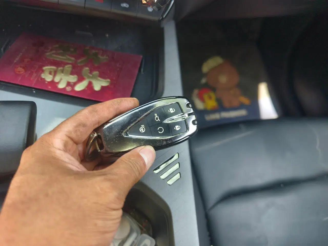 CHANGAN OSHAN X5 PLUS 2023 1.5T DCT Smart & Fun AI Edition — миниатюра 9