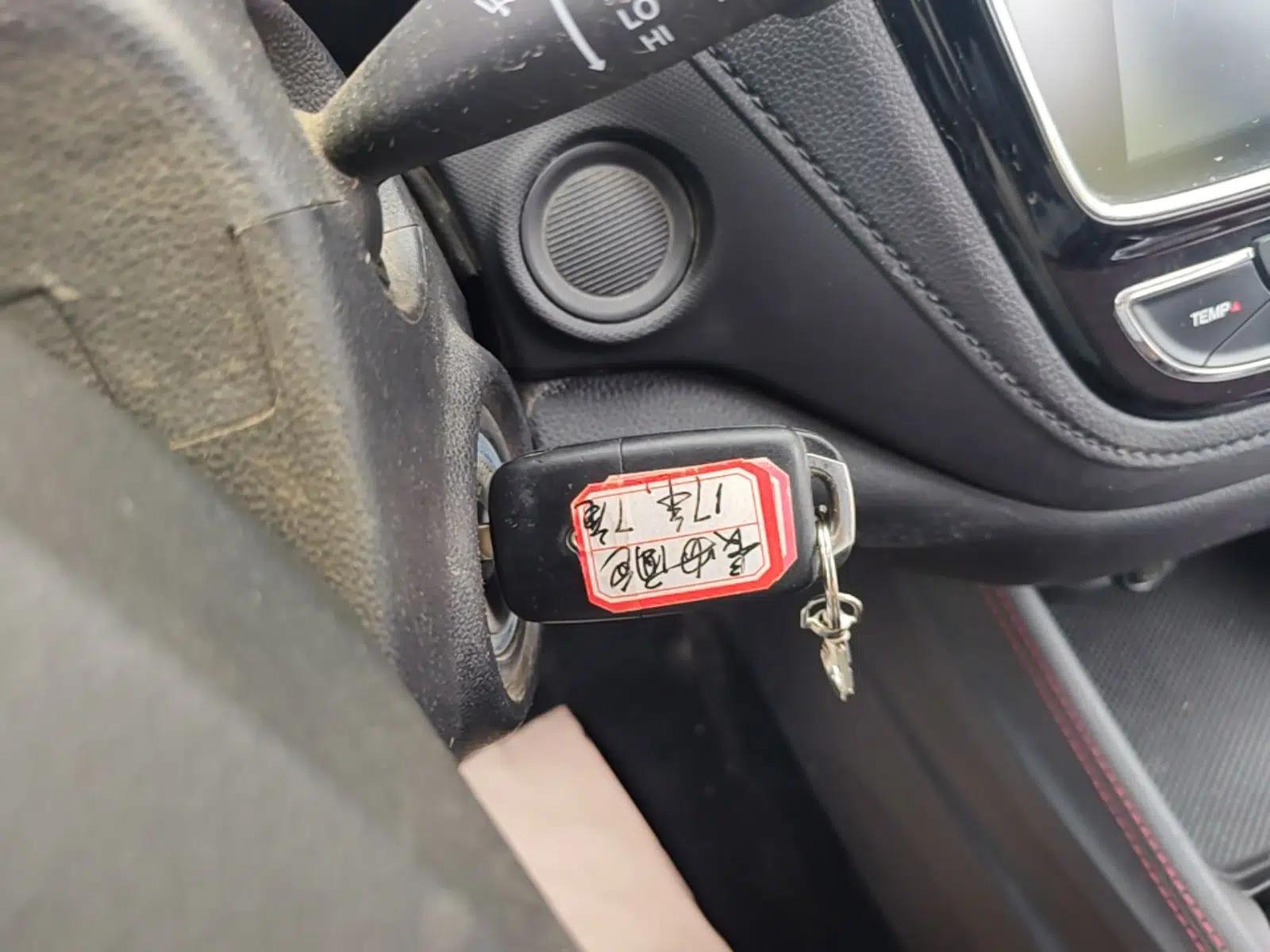 CHANGAN OSHAN A800 2017 1.6L Manual Comfort Model — миниатюра 12