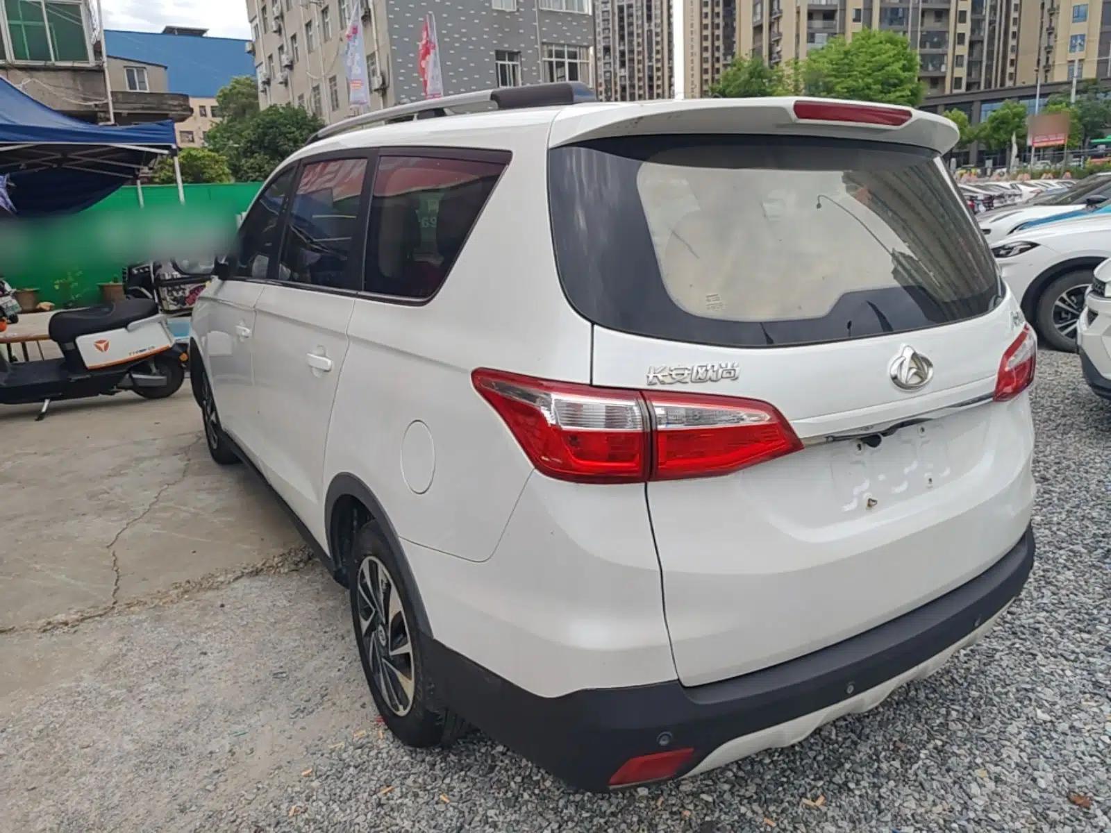 CHANGAN OSHAN A800 2017 1.6L Manual Comfort Model — миниатюра 4