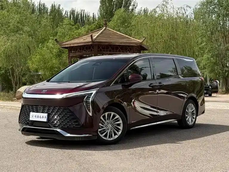 Century 2023 2.0T Six-Seat Luxury Edition — миниатюра 1