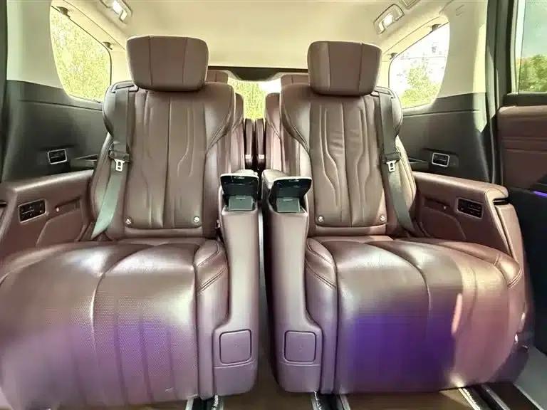 Century 2023 2.0T Six-Seat Luxury Edition — миниатюра 9