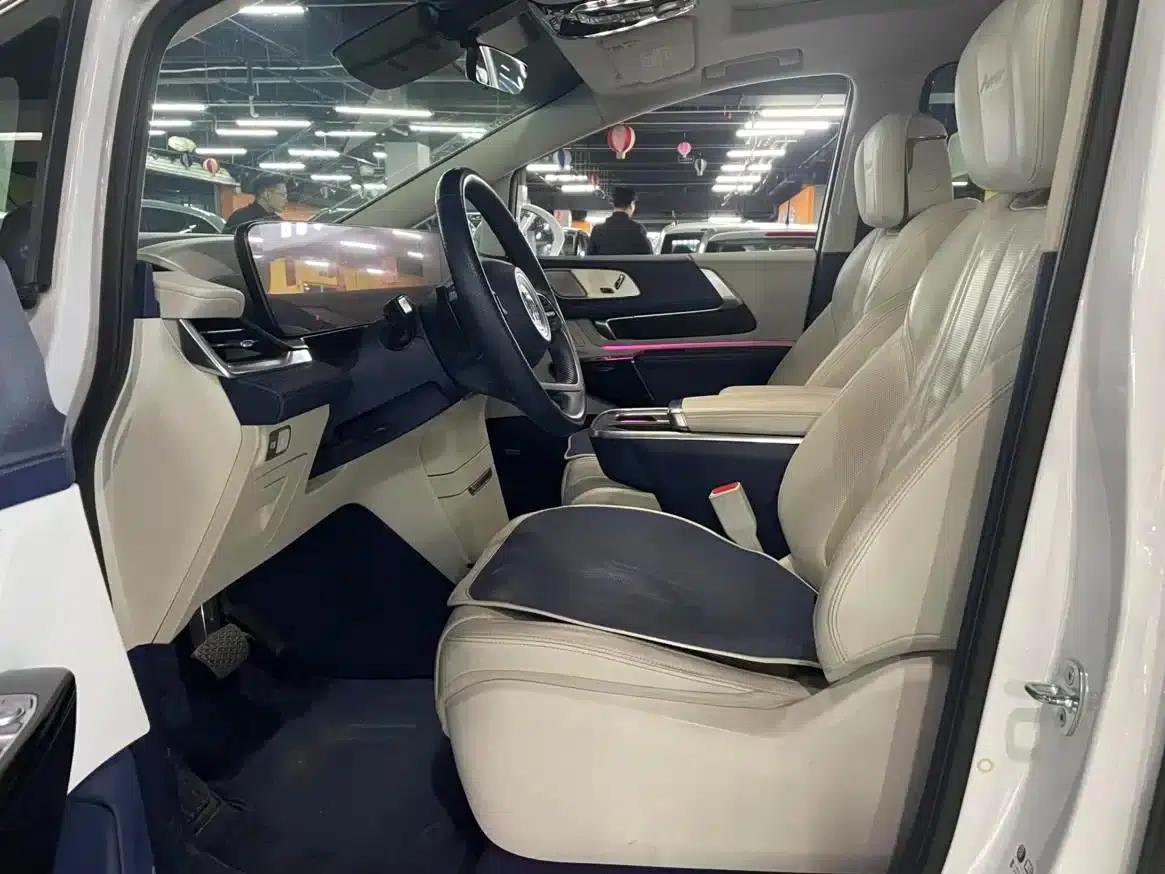 Century 2023 2.0T Six-Seat Luxury Edition — миниатюра 5