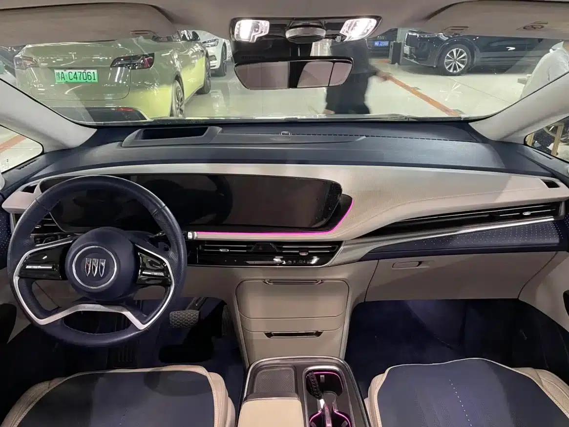 Century 2023 2.0T Six-Seat Luxury Edition — миниатюра 8