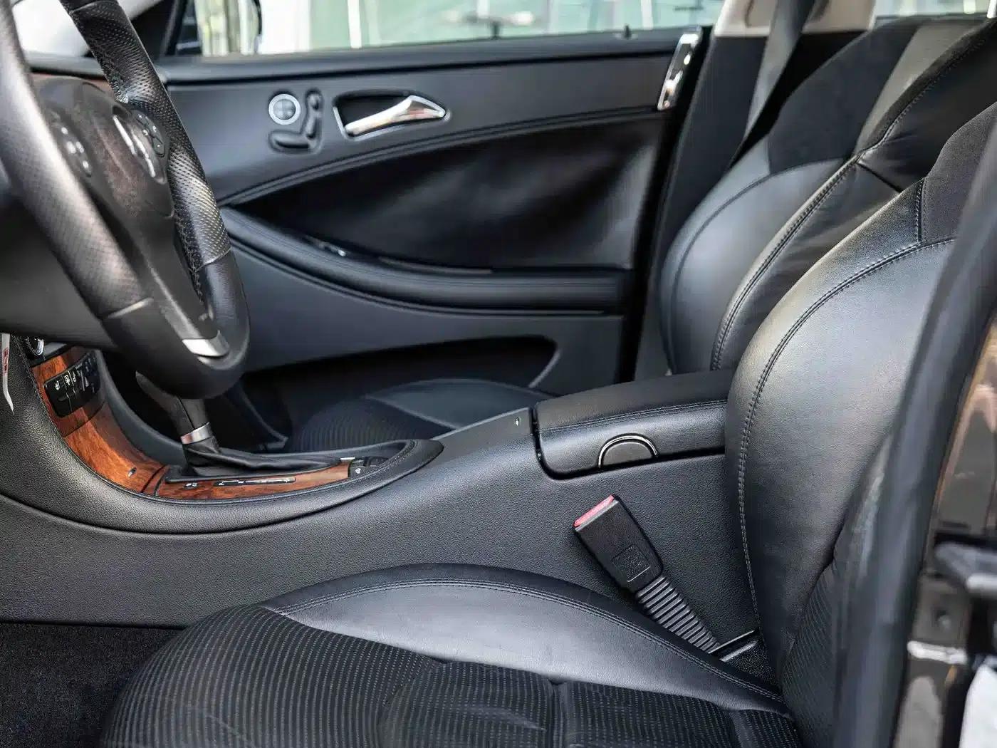 2008 Mercedes-Benz CLS AMG 63 — миниатюра 11