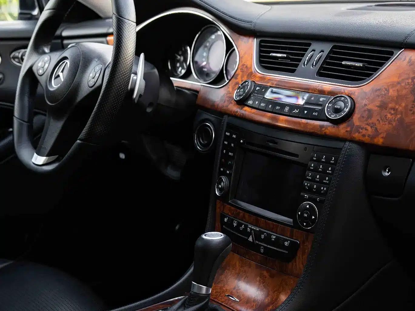 2008 Mercedes-Benz CLS AMG 63 — миниатюра 18