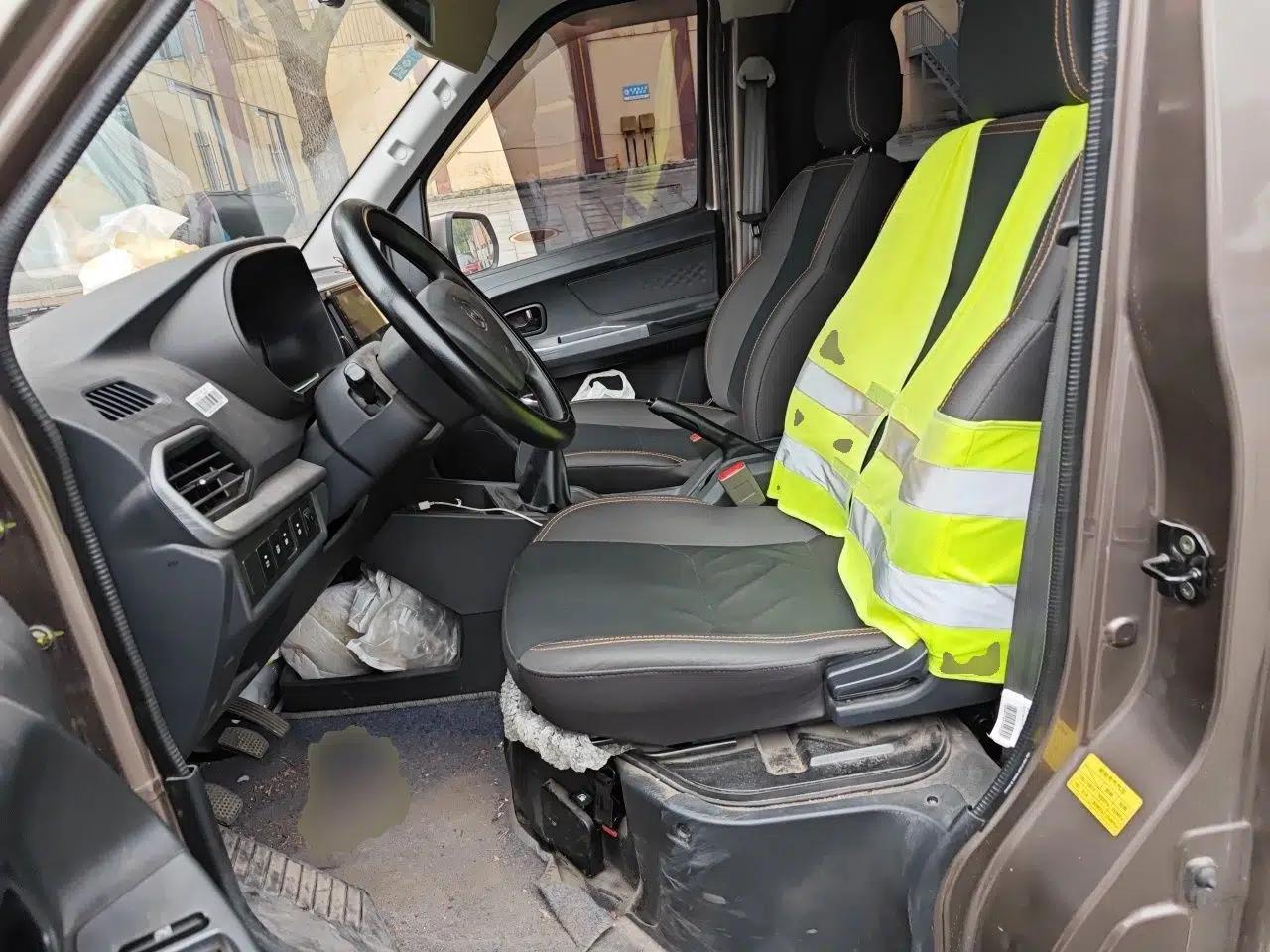 CHANGAN KAICHENG Ruixing M60 2023 1.6L CNG Comfort-Grade 6-Seater Passenger Vehicle — миниатюра 16