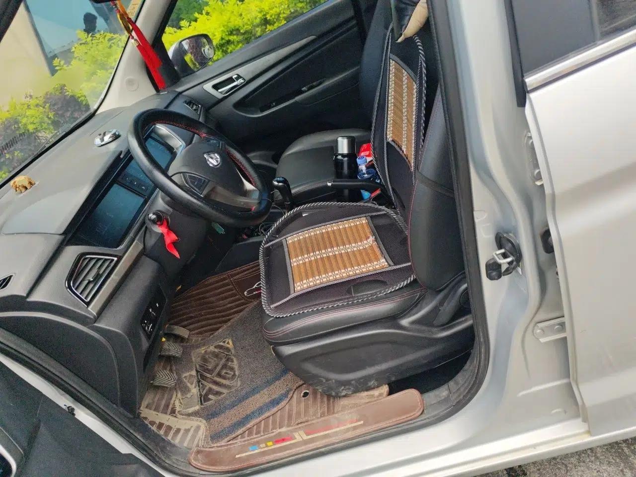 CHANGAN KAICHENG Oushang A600 2016 1.5L Manual Luxury 7-Seater — миниатюра 16