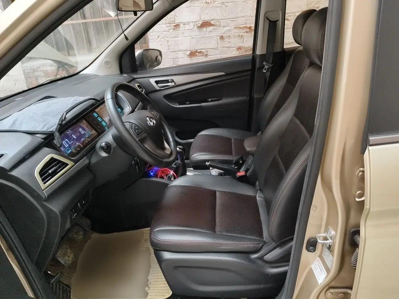 CHANGAN KAICHENG Oushang A600 2016 1.5L Manual Luxury 6-Seater — миниатюра 16
