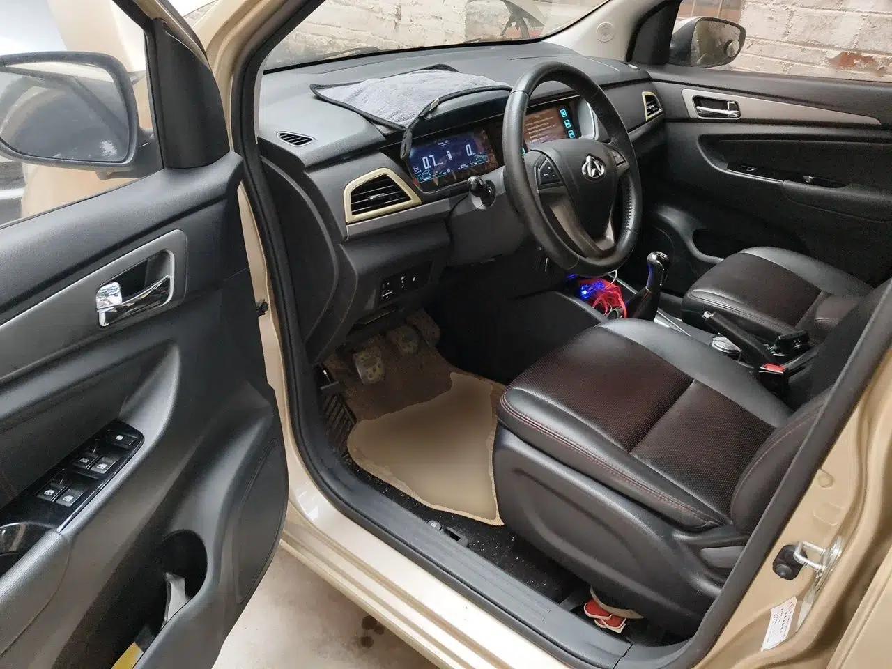 CHANGAN KAICHENG Oushang A600 2016 1.5L Manual Luxury 6-Seater — миниатюра 17