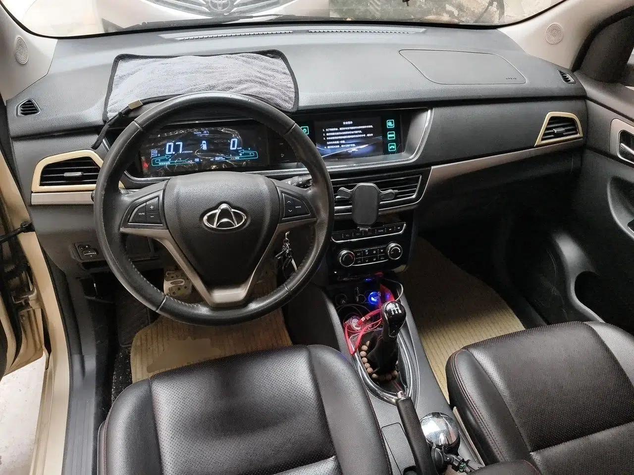 CHANGAN KAICHENG Oushang A600 2016 1.5L Manual Luxury 6-Seater — миниатюра 10