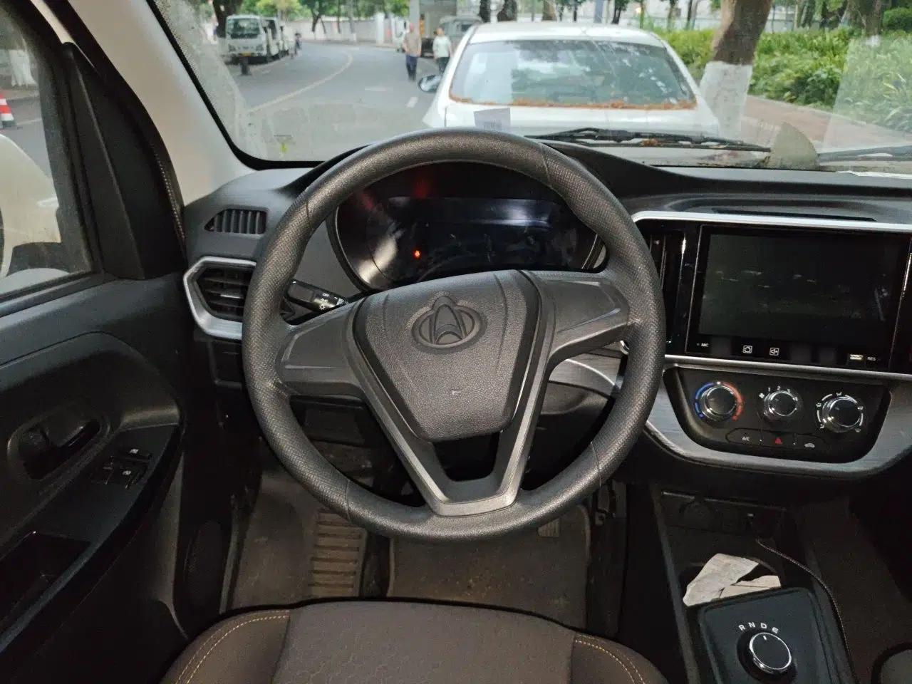 CHANGAN KAICHENG Ruixing EM60 2025 Passenger Version Comfort Model 6 Seats 300 km Liftback Door — миниатюра 9