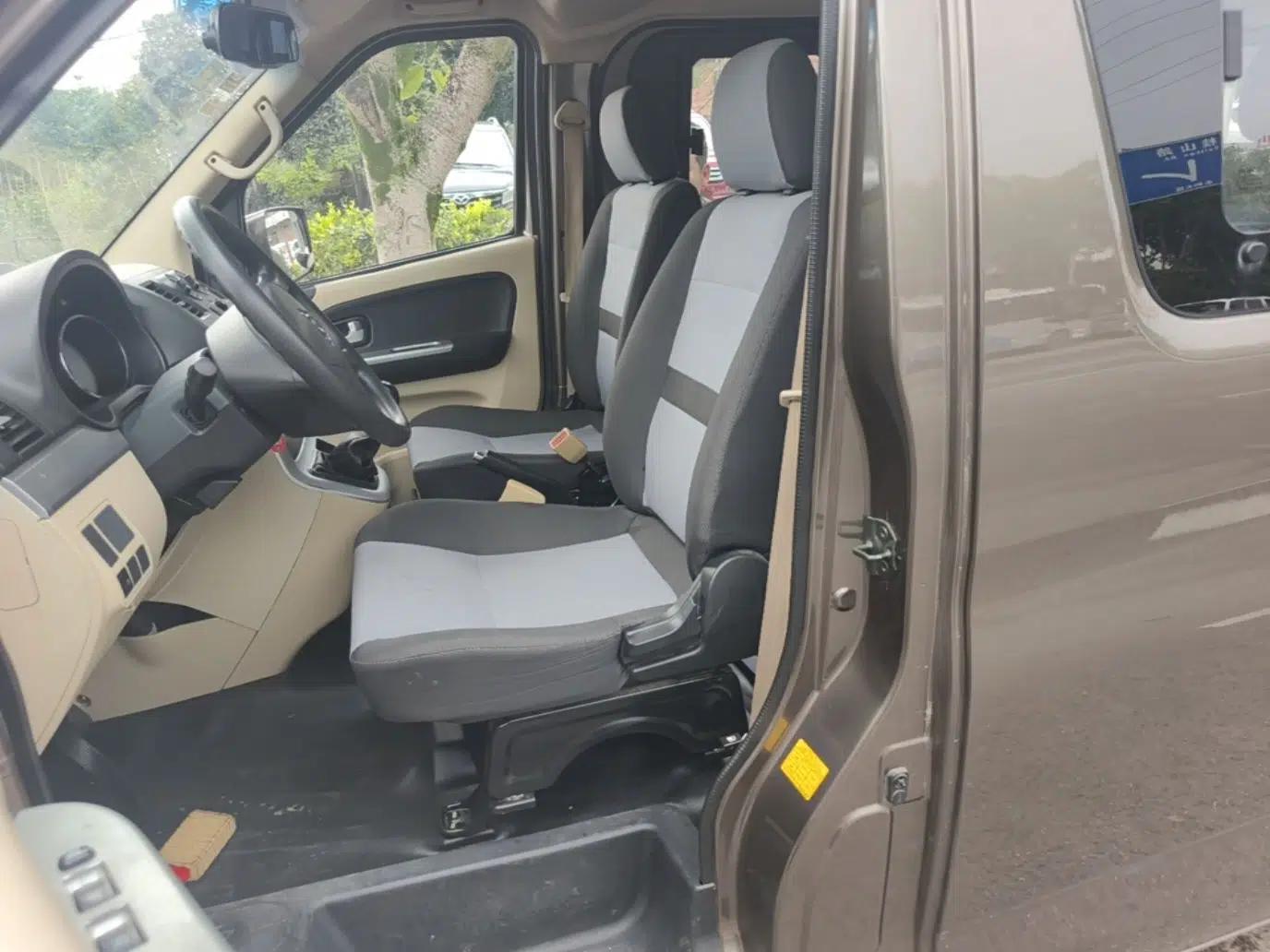 CHANGAN KAICHENG Ruixing M90 2017 2.0L Value Edition 7-Seater Hatchback 4G94S — миниатюра 18