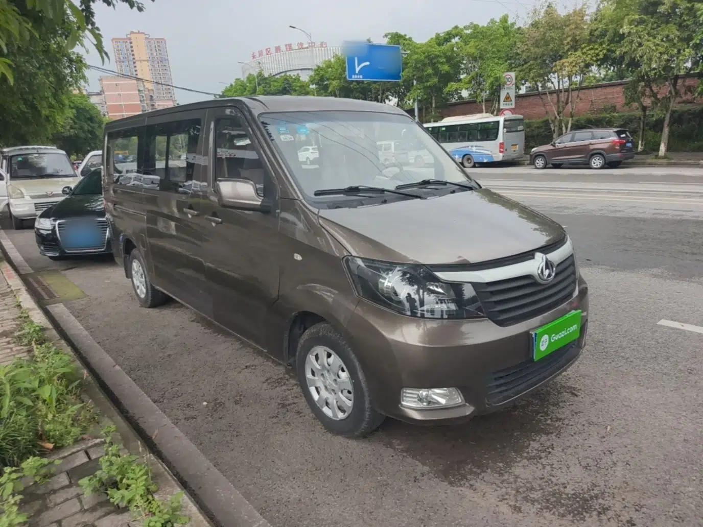 CHANGAN KAICHENG Ruixing M90 2017 2.0L Value Edition 7-Seater Hatchback 4G94S — миниатюра 3